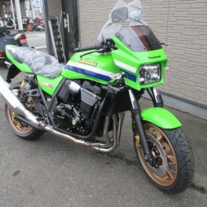 カワサキ　ZRX1200 DAEG Final Edition入荷