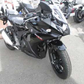 スズキ　GSX250R　入荷