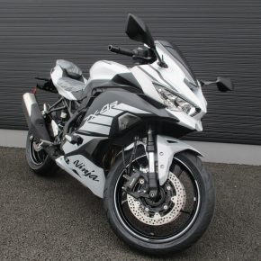 【再入荷のお知らせ】Kawasaki ZX-4R SEが再入荷しました！