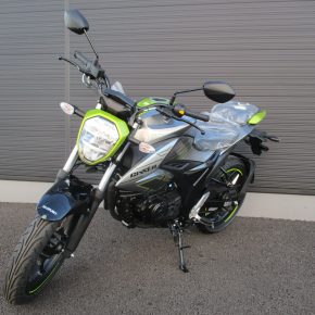 スズキ　ジクサー150 入荷